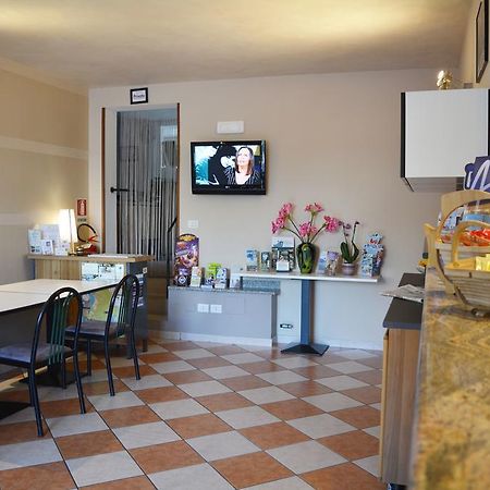 Villa Chiara ラツィーゼ エクステリア 写真