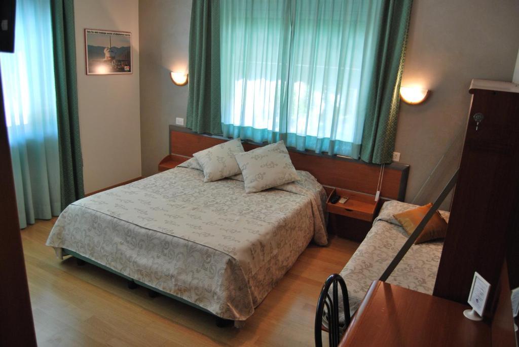Villa Chiara ラツィーゼ 部屋 写真